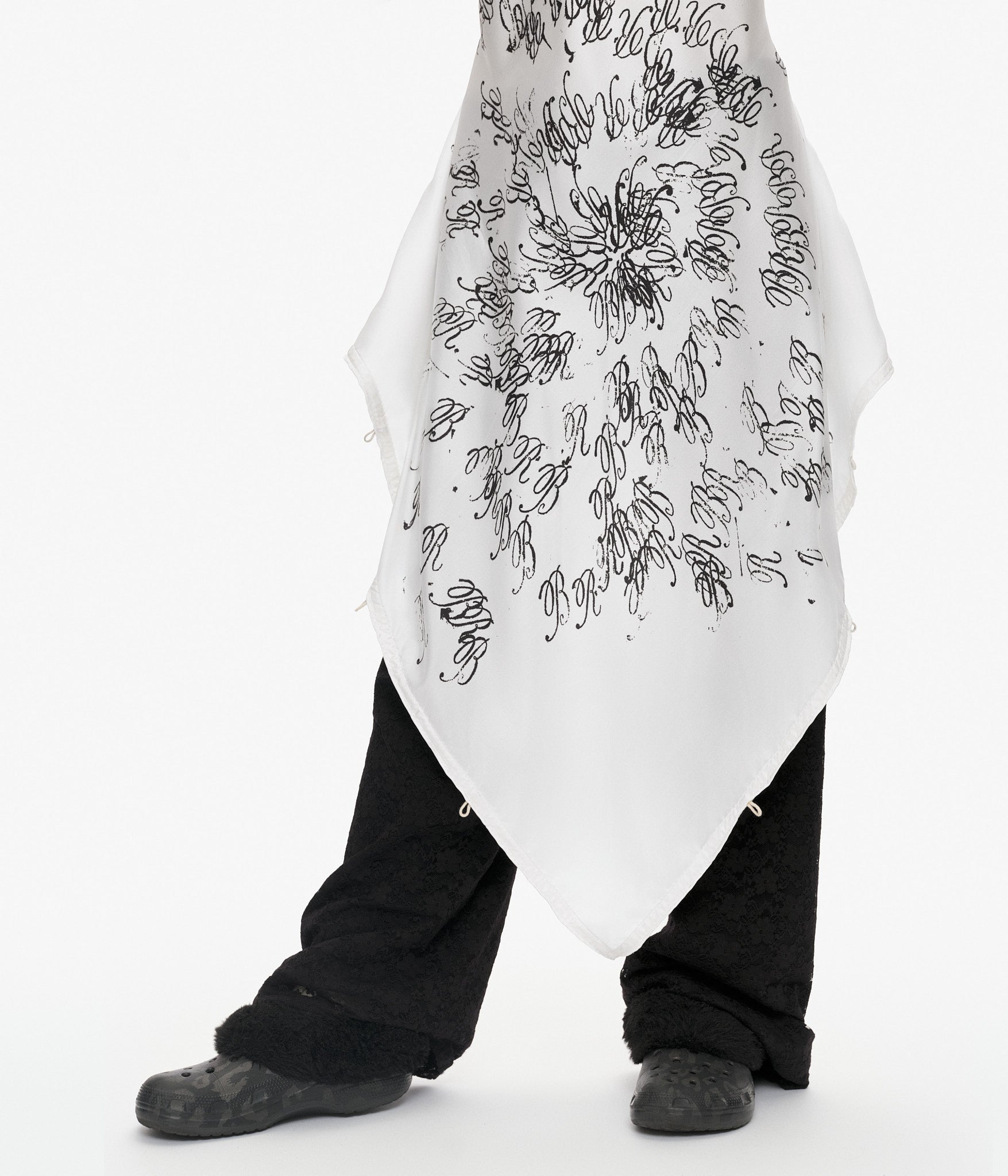 B–R–B Just Spiralling Scarf Top